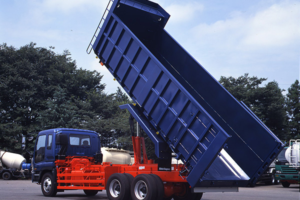 Light bulk type (Large-Capacity Dump Truck) 