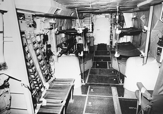 PS-1改　救難飛行艇の内部