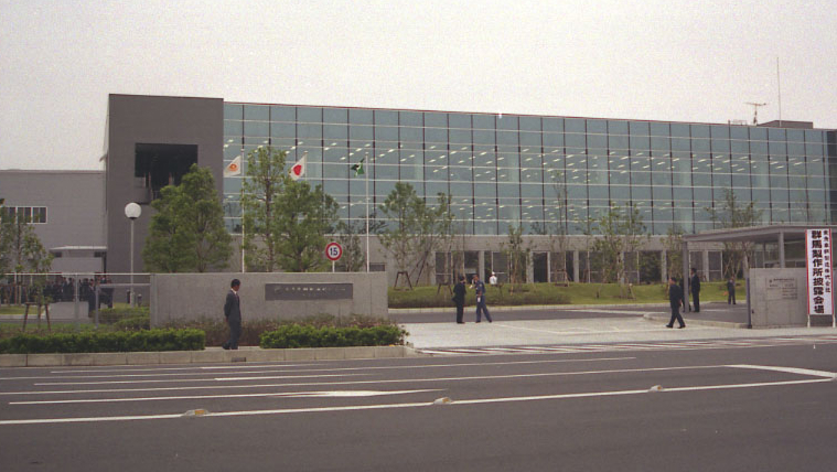 1999年10月：群馬製作所が完成（埼玉製作所閉鎖）